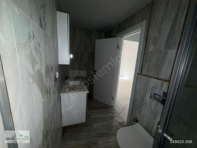 GENÇ'TEN PENDİK BATI MAHHALESİNDE KAPANMAZ FULL DENİZ MANZARALI