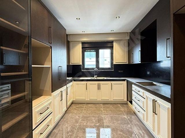 GENÇ'TEN SUADİYE ZARAYA KOMŞU 3+1 150 M2 BALKONLU EBEVENYLİ