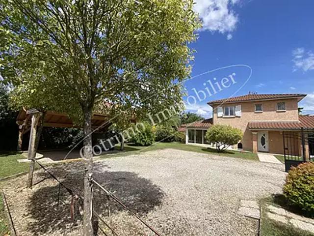 Genas 69740 Achat / Vente maison 7 pièces t7 terrasse cave