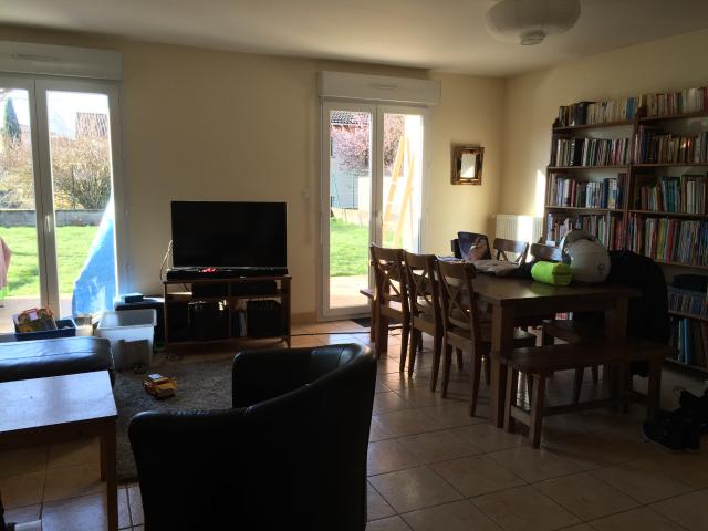 Genas, maison 100 m2 sur 590 m2 de terrain