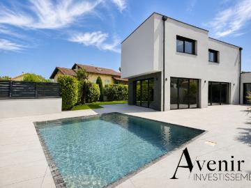GENAS MAISON MEUBLÉE 177M2 4 CHAMBRES PISCINE POOL HOUSE Genas