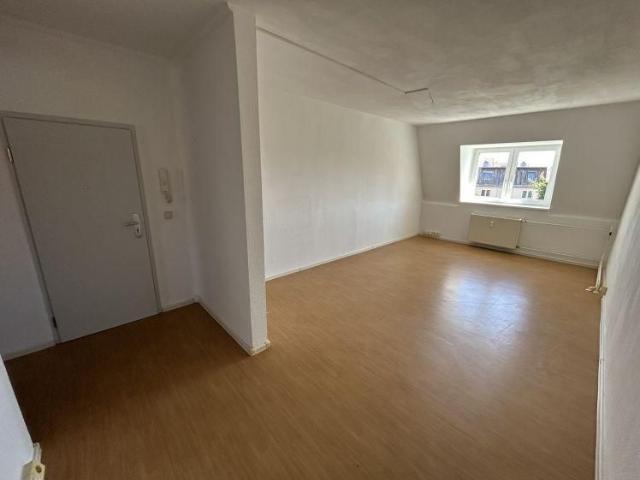 Genau das Richtige! 3 Zimmer Wohnung im Dachgeschoss mit Balkon!