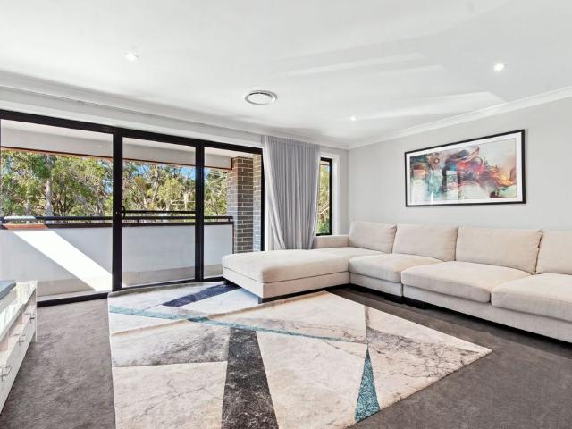 GENEROUS 4 BEDROOM HOME, WITH ALL THE EXTRAS