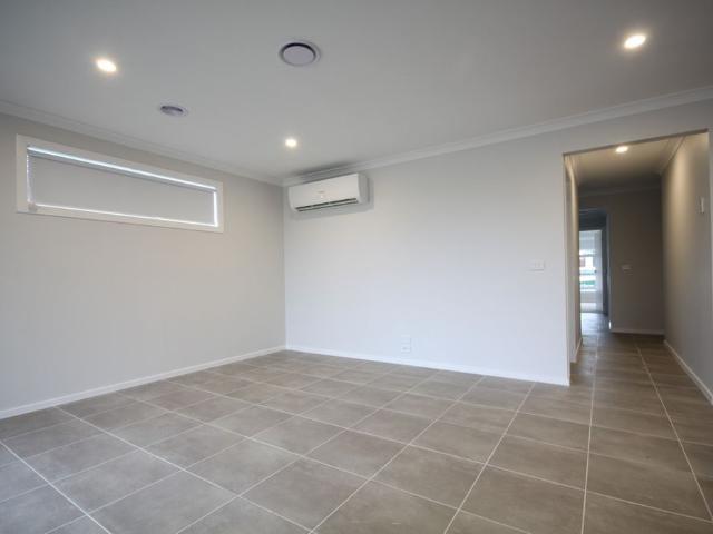 Generous 4 Bedroom Home in Winter Valley