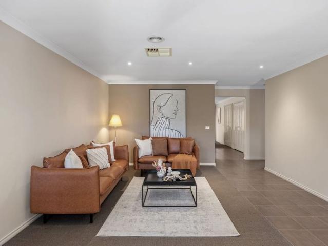 Generous 4 Bedroom home in Cascades on Clyde Estate
