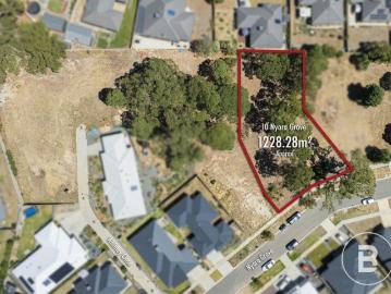 GENEROUS 1228M2 APPROX. ALLOTMENT IN BEAUTIFUL MOUNT HELEN