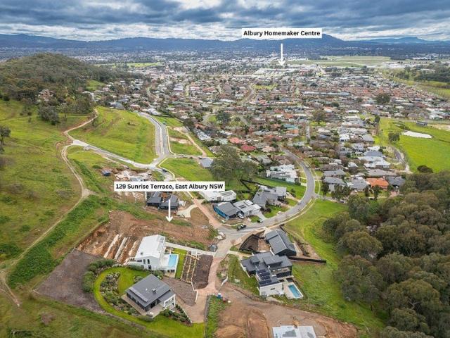 Generous 1,720m2 Allotment Prestigious East Albury Position