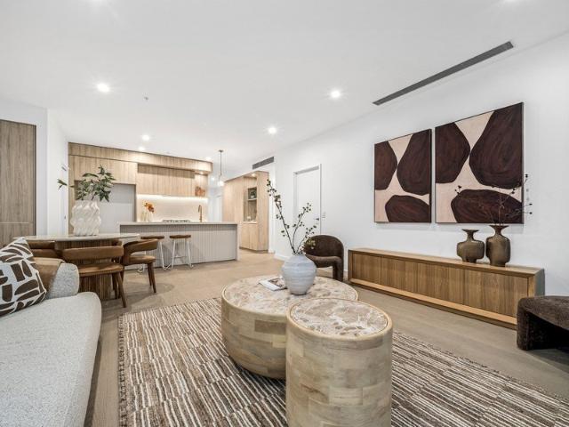 Generous 3 Bedroom Residence with Exceptional Entertaining Spaces