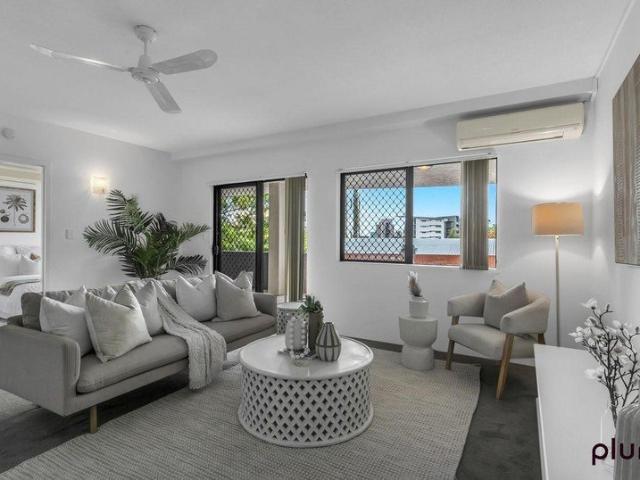 Generous Three Bedroom Apartment in Prime Toowong Location