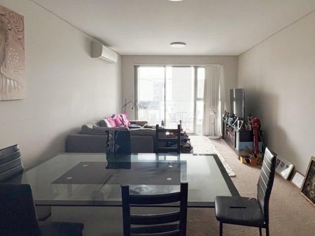 Generous total area of 121sqm 2 Bedroom Plus Study Apartment with Dual Balconies