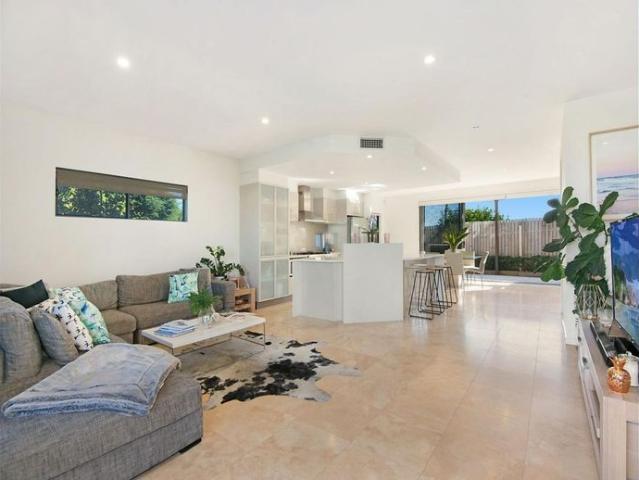 Generous Tri level Townhome