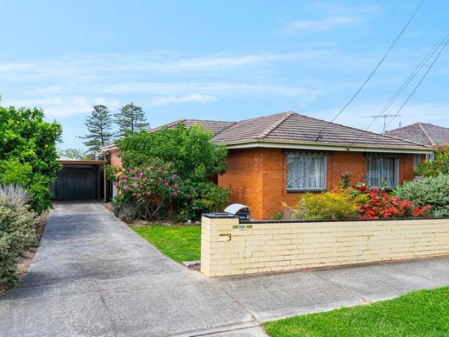 Generous Allotment with Approved Subdivision
