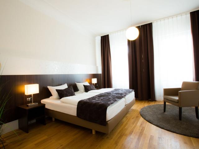 Generous apartment with loggia