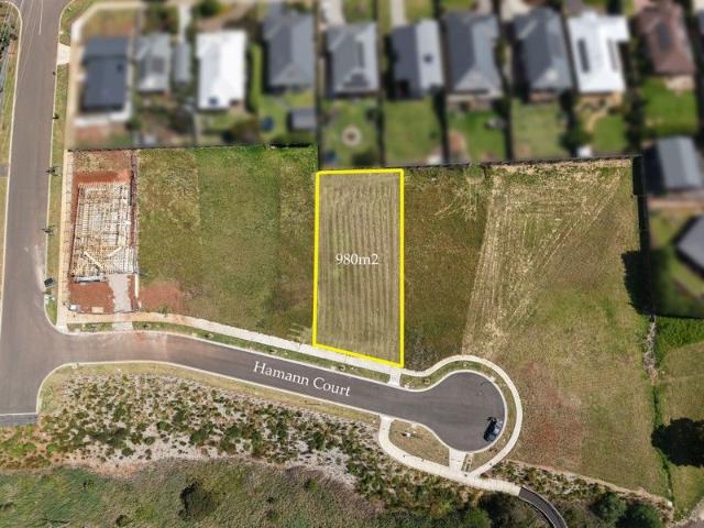 GENEROUS BLOCK SIZE WITH ELEVATED VIEWS!