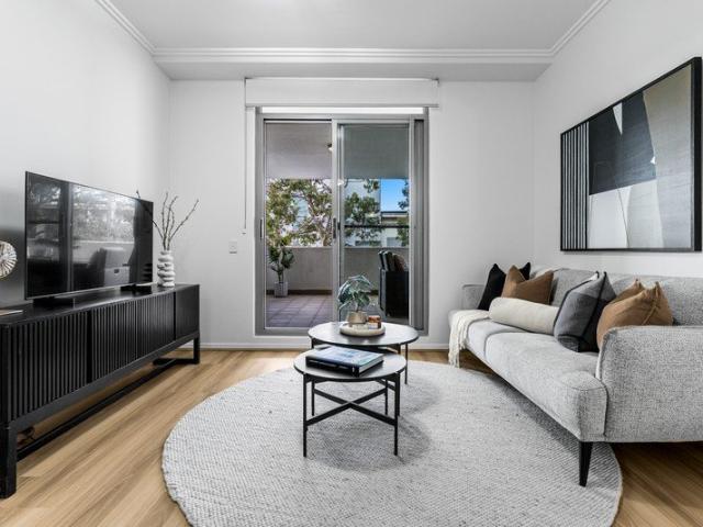 Generous City Fringe Living with an Oversized Balcony