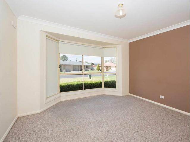 Generous Family Home with Multiple Living Zones