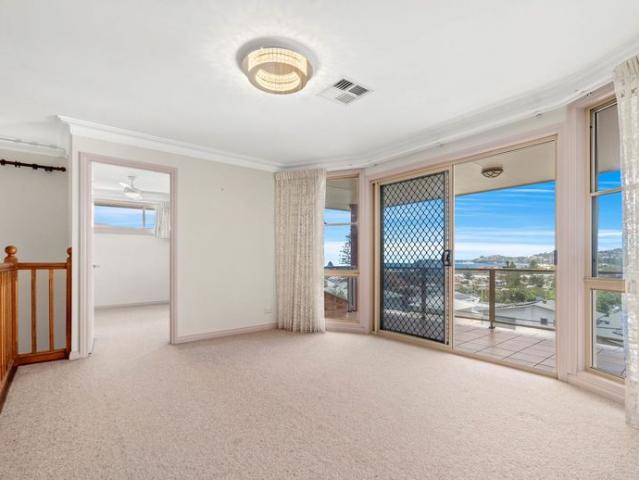 Generous Family Home in Beachside Location