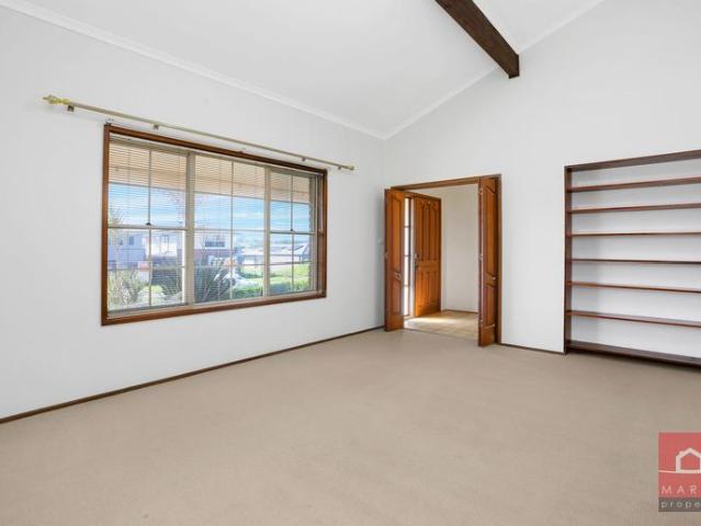 Generous Family Home Offering Space, Comfort & Convenience!