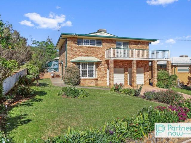 Generous Family Living on 1,714m² Close to the CBD