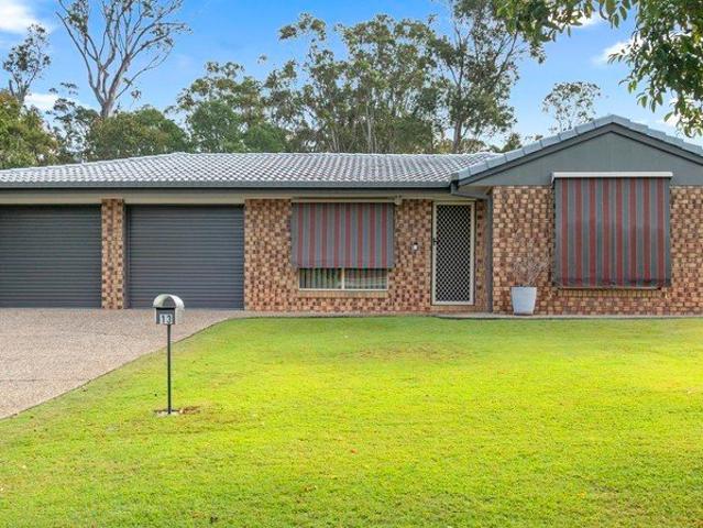 Generous Family Living Backing onto Leafy Reserve