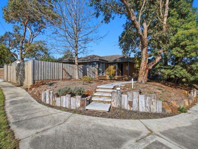 Generous Family Living in a Connected Coastal Pocket