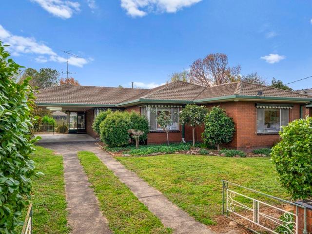 Generous Family Living in a Convenient Euroa Location