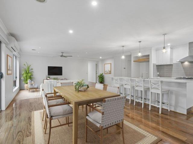 GENEROUS FAMILY LIVING IN THE HEART OF WOODEND