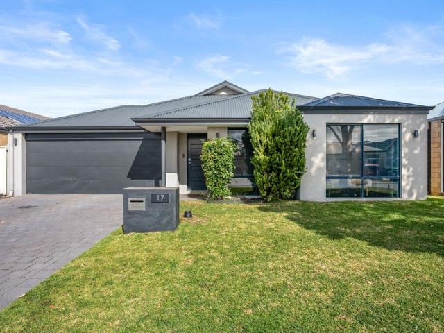 GENEROUS FAMILY LIVING, WITH MODERN INTERIOR COMFORT AND A CENTRAL LOCATION FOR APPEAL