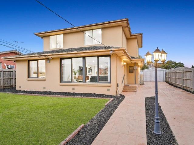 Generous Family Living with Up to Six Bedrooms