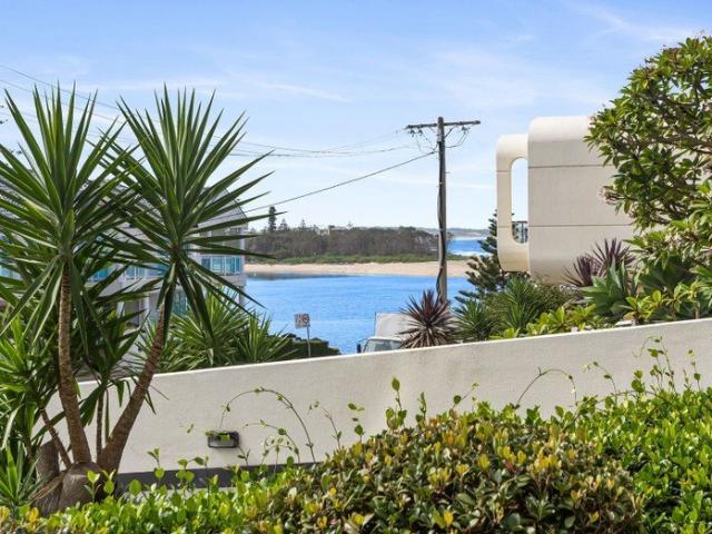 Generous Ground Floor Beachside Garden Apartment Move Straight In