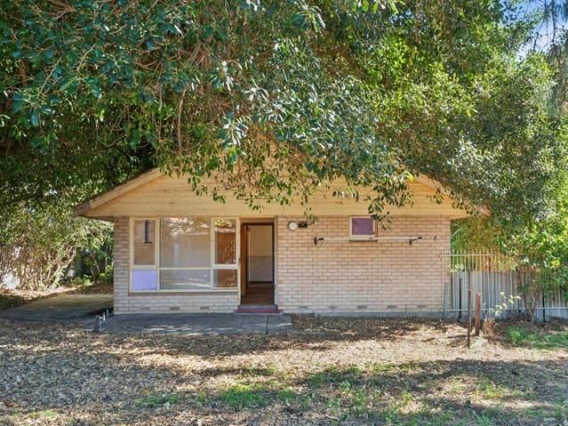 Generous landholding with future flexibility