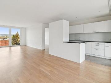 Generous living in an idyllic location