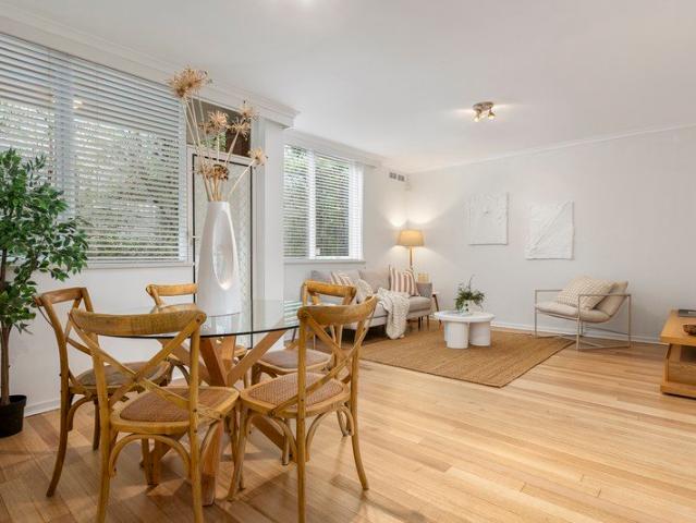 Generous Proportions, Light & Lifestyle