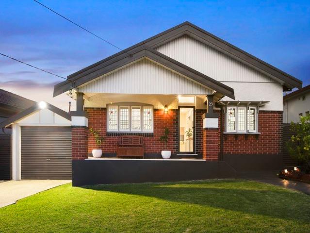 Generous single level living with stylish entertaining