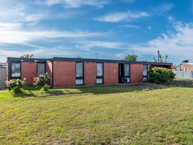 Generous Space for Everyday Living