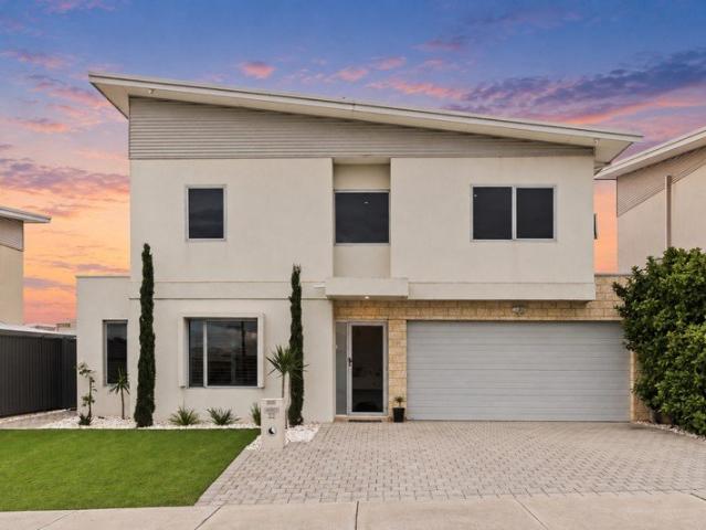 GENEROUS SPACE, MODERN STYLE & EASY CARE LIVING