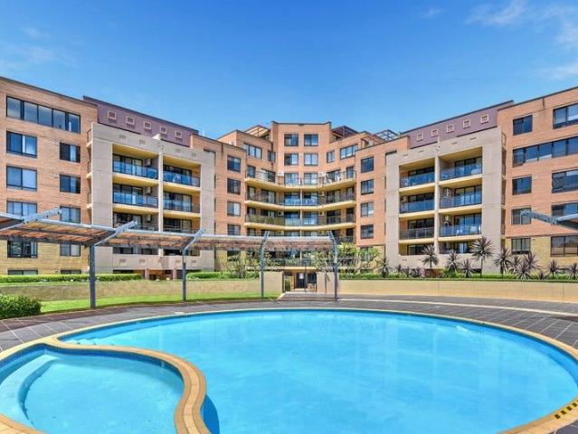 Generous split level apartment in premium address