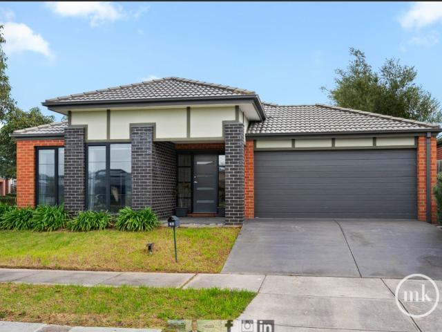 Generously Proportioned Family Home in Prime Doreen Location