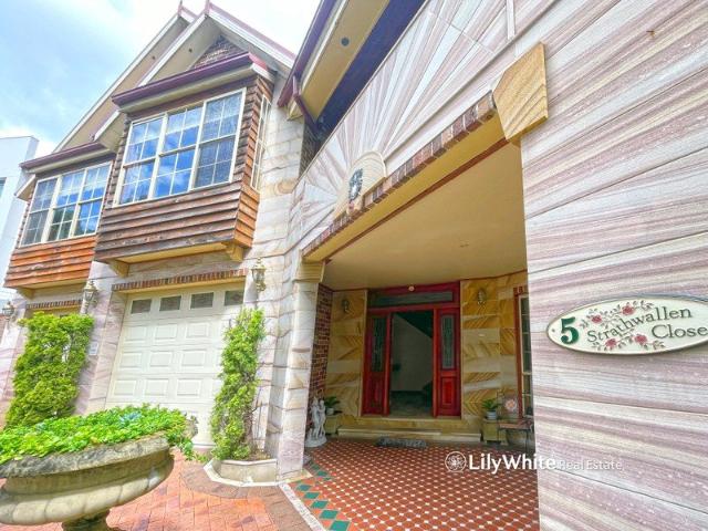 Generational family home, perfect for multi generational living!