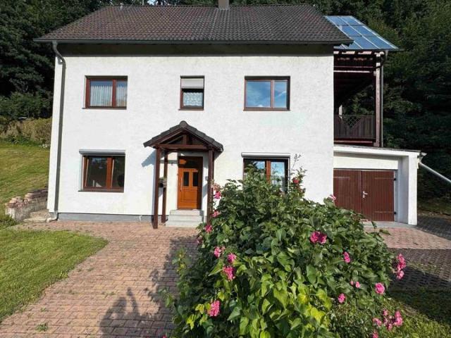 Generationenhaus, freistehend, zwei Wohneinheiten