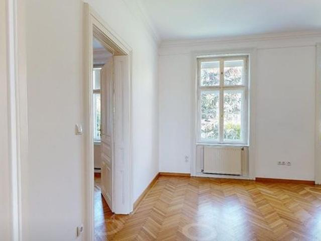GENERALSANIERT! Fürstenstraße in Mödling! Repräsentative Traumwohnung!