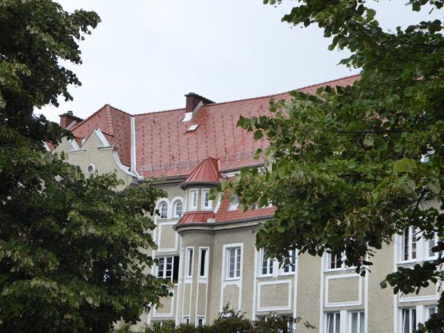 Generalsanierte 3 Zimmer Wohnung mit großzügiger Küche