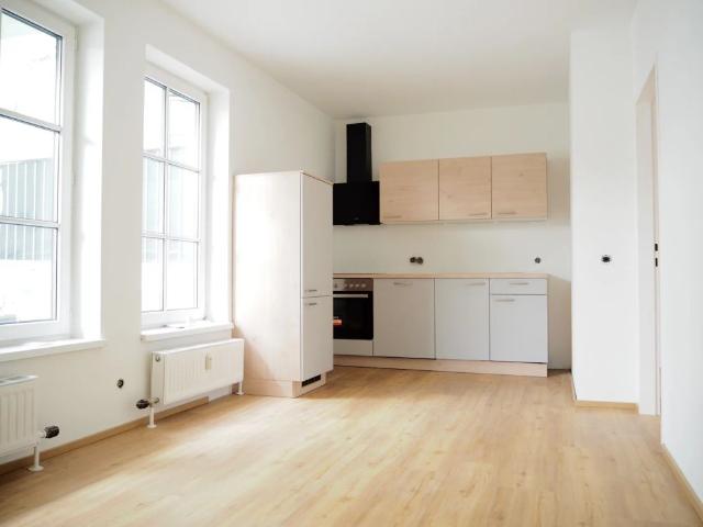 Generalsanierte 2 Zimmer Maisonette mit Balkon am Stadtplatz 16, Top 9