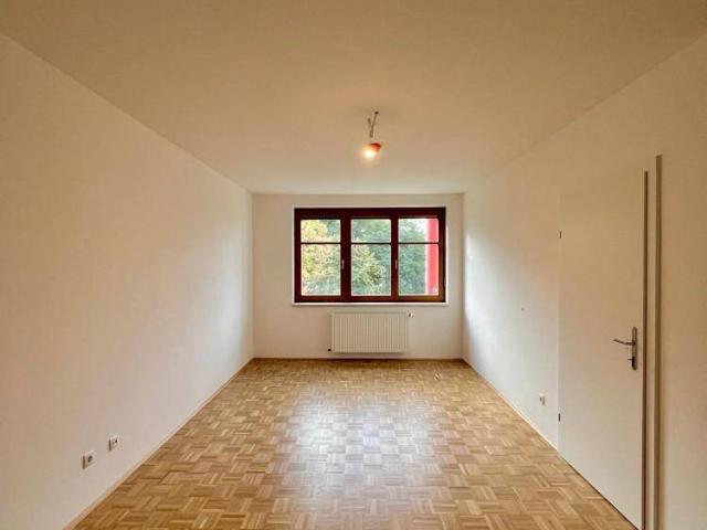 generalsanierte 2‑Zimmer‑Wohnung in St. Peter mit Balkon Provisionsfrei!