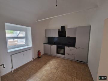 Generalsanierte 2 Zimmer Wohnung mit zugeordnetem Parkplatz in Wildon!