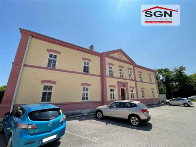 Generalsanierte 4 Zimmer Altbauwohnung mit Garten in Blumau Neurißhof