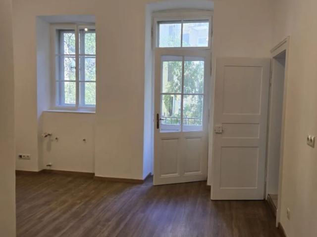 Generalsanierte 4 Zimmer Wohnung AB MITTE OKTOBER