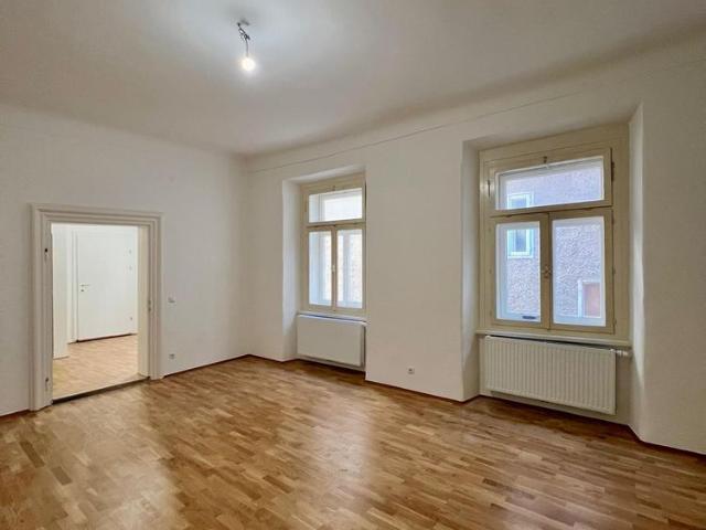 Generalsanierte 2 Zimmer Wohnung beim Hauptplatz Provisionsfrei!