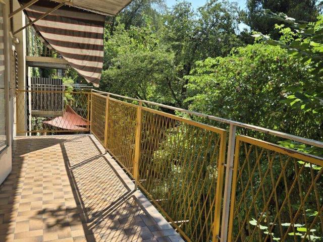 Generalsanierte WG fähige 5 Zimmer Wohnung mit Balkon Nähe Augarten ab sofort zu vermieten!