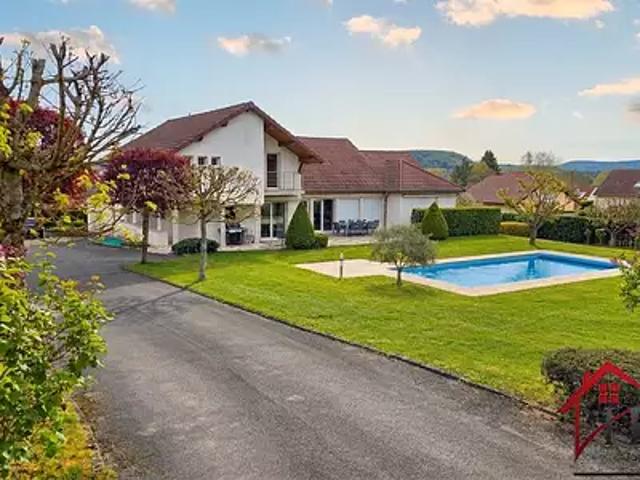 Geneuille 25870 Achat / Vente maison 9 pièces t9